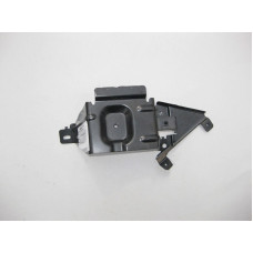 A1648600914 Кронштейн левой карты багажника GL X164