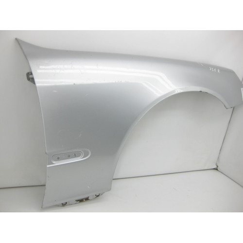 Mercedes-Benz A2208800418 Front right wing S-class long V220 S-class short W220