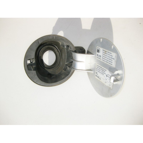 VAG 3B0809857A Механизм лючка бензобака c крышкой VW Passat B5