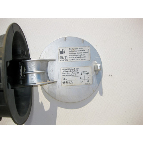 VAG 3B0809857A Механизм лючка бензобака c крышкой VW Passat B5