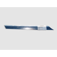 A1668880985 Нижняя правая хром накладка облицовки решётки радиатора GL X166