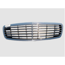 A2118800583 9040 Radiator grille, chrome peeled off on the left 2cm. E Class W211
