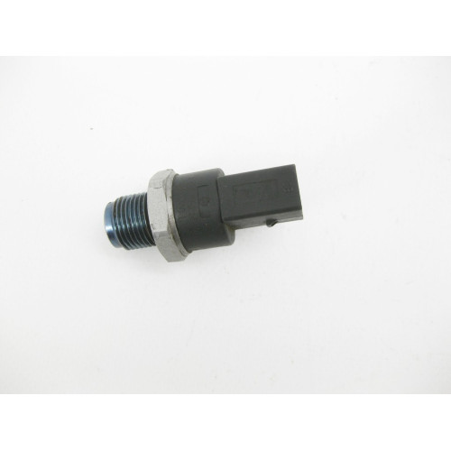 Mercedes-Benz A0051535828 Датчик давления в топливной рампе OM628 OM611 OM612