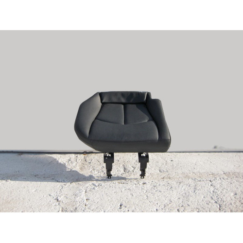 Mercedes-Benz A2119206082 9D88 Чёрная кожзамовая правая часть заднего раскладного сидения E-Class W211