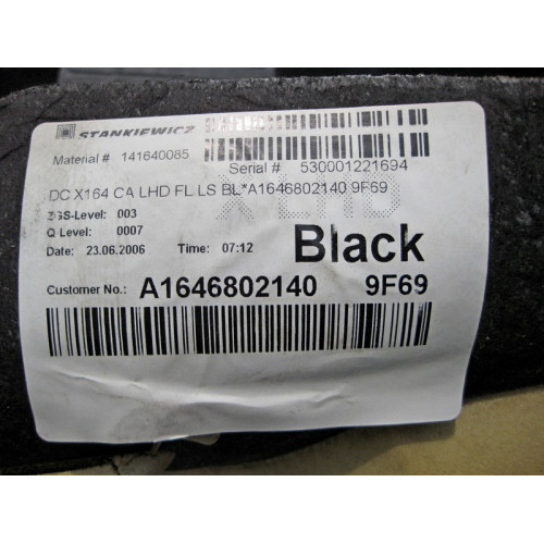 Mercedes-Benz A1646802140 9F69 Ковёр салона чёрный в ногах водителя GL X164