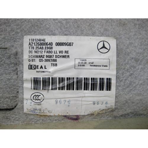 Mercedes-Benz A2126800640 9G07 Ковёр салона чёрный передний правый E-Class W212