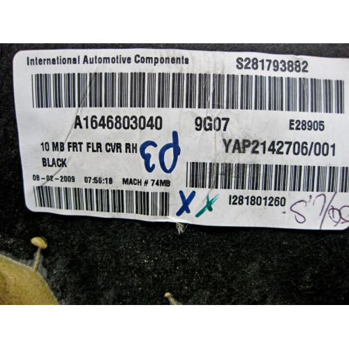 Mercedes-Benz A1646803040 9G07 Ковёр салона чёрный передний правый ML W164