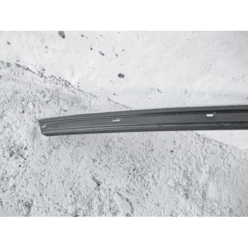 Mercedes-Benz A2096900239 Хром молдинг над стеклами правых дверей CLK C209