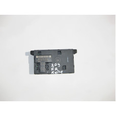 A2038205626 Блок управления передней правой двери C-Class W203 CLC C203