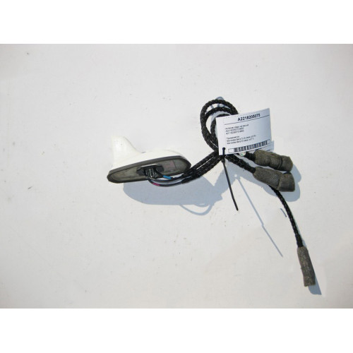 Mercedes-Benz A2218205075 9650 Антенна сзади на крыше E-Class W211 CLS C219