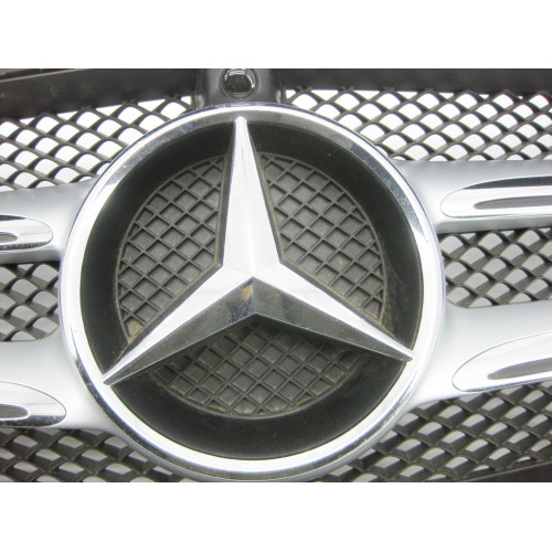 Mercedes-Benz A2138880223 Решётка радиатора Avantgarde в сборе E-Class W213