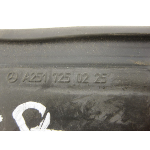 Mercedes-Benz A2517250225 Уплотнитель опускного стекла передней правой двери R-Class W251