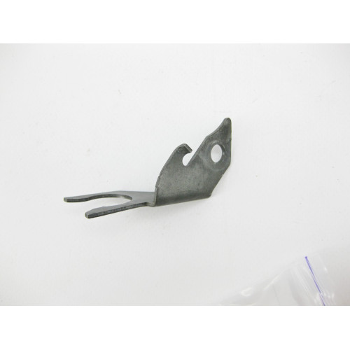 VAG 6Q0721487C Кронштейн рабочего цилиндра сцепления VW Polo 9N Audi A2