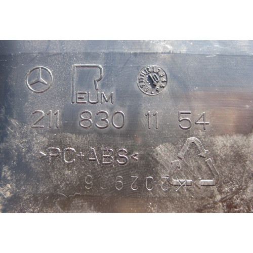 Mercedes-Benz A2118301154 9116 Дефлектор торпеды левый черный E-Class W211 рестайл