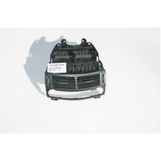 A2118301854 9116 Дефлектор торпеды черный центральный E-Class W211 рестайл
