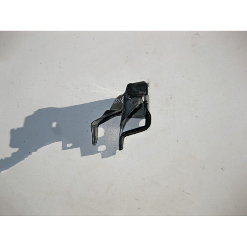 Mercedes-Benz A2116205431 Кронштейн правой фары на усилителе бампера E-class S211 E-class W211