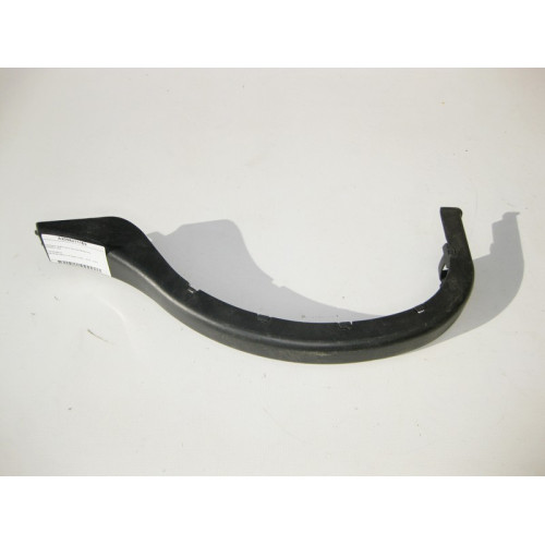 Mercedes-Benz A2098211189 Накладка левой петли крышки багажника CLK C209