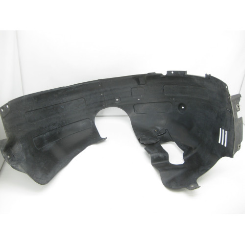 86812L1100 Front right fender liner (small crack at the front bottom)