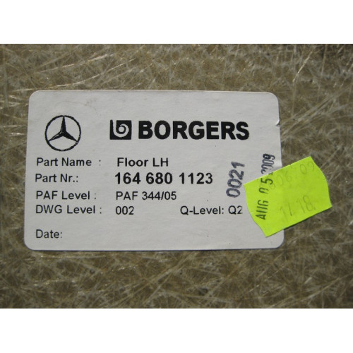 Mercedes-Benz A1646801123 Крышка днища пола водителя ML W164 GL X164