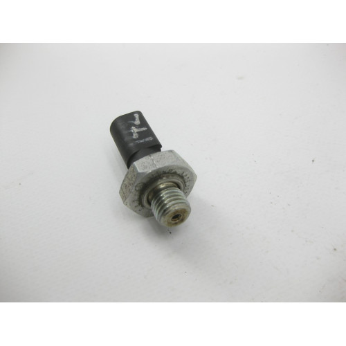 Mercedes-Benz A0051537828 Датчик давления масла M266 OM660