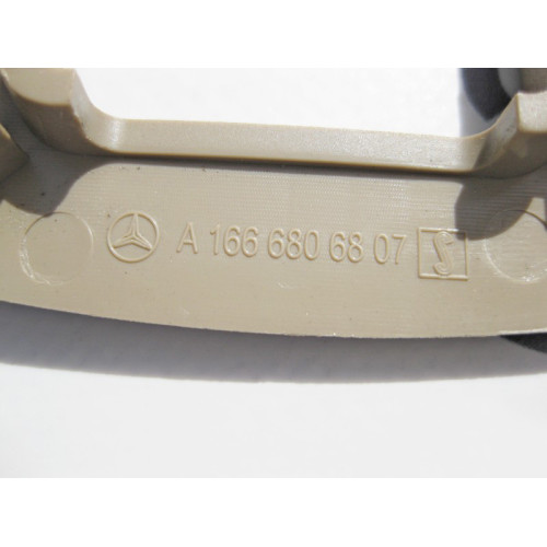 Mercedes-Benz A1666806807 8N84 Накладка дефлектора потолка левая бежевая GL X166