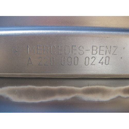 Mercedes-Benz 2206980254 Порог пластиковый правый S-Class W220