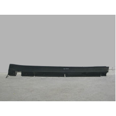 A1646900240 Порог пластиковый правый с направляющими ML W164