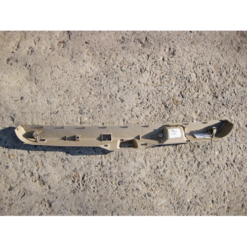 Mercedes-Benz A1667400872 8N84 Накладка крышки багажника нижняя бежевая GL X166