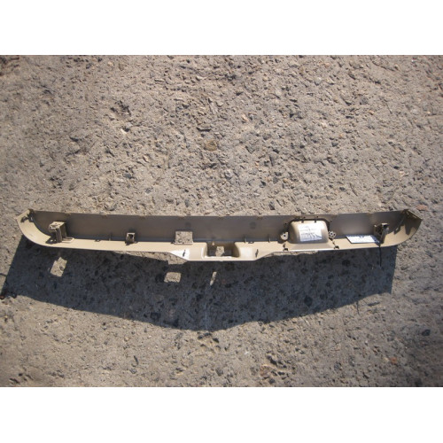 Mercedes-Benz A1667400872 8N84 Накладка крышки багажника нижняя бежевая GL X166