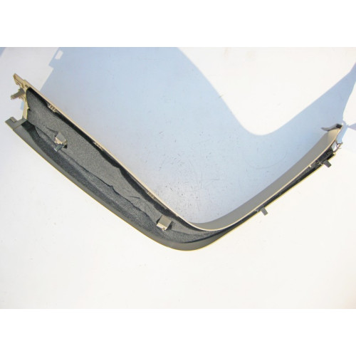 Mercedes-Benz A1667400571 8N84 Накладка крышки багажника внутренняя левая верхняя бежевая GL X166