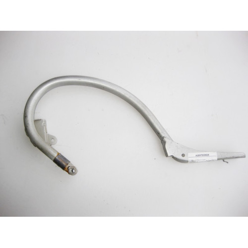 Mercedes-Benz A2097500828 Петля крышки багажника правая CLK C209