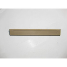 A1646800335 8K67 Накладка порога проёма двери водителя наружная бежевая GL X164