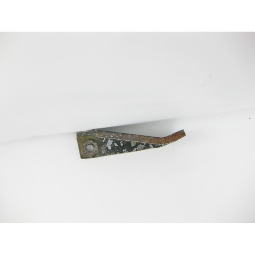 VAG 3B0821136A Кронштейн переднего правого крыла VW Passat B5