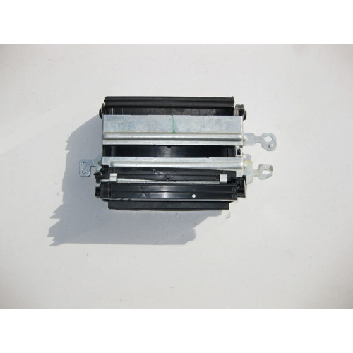 Mercedes-Benz A2516800331 Кронштейн CD чейнджера ML W164 GL X164