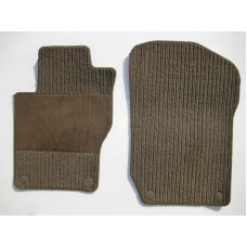 A1646801748 8L86 Brown floor mats GL X164