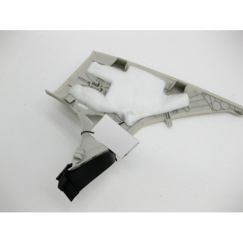 Mercedes-Benz A2136900925 8U11 Облицовка задней стойки E-class W213