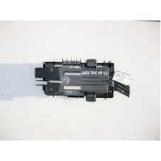 A1665461743 Fuse block housing GL GLS X166