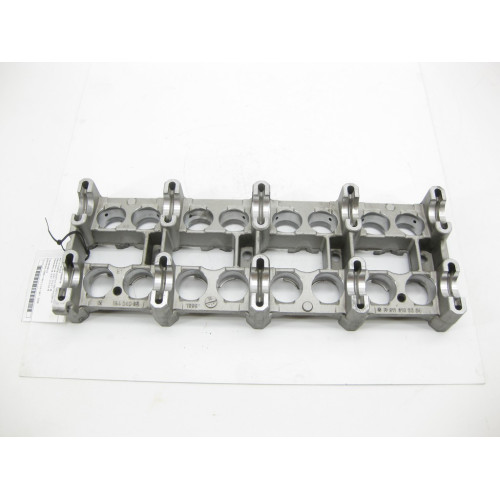 Mercedes-Benz A6110100036 R6110160304 Постель распредвалов двигателя OM611