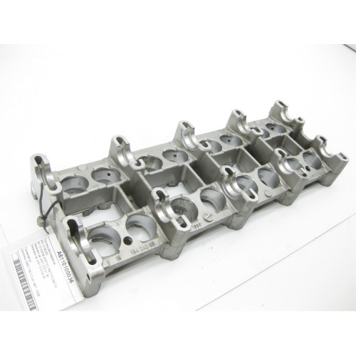 Mercedes-Benz A6110100036 R6110160304 Постель распредвалов двигателя OM611