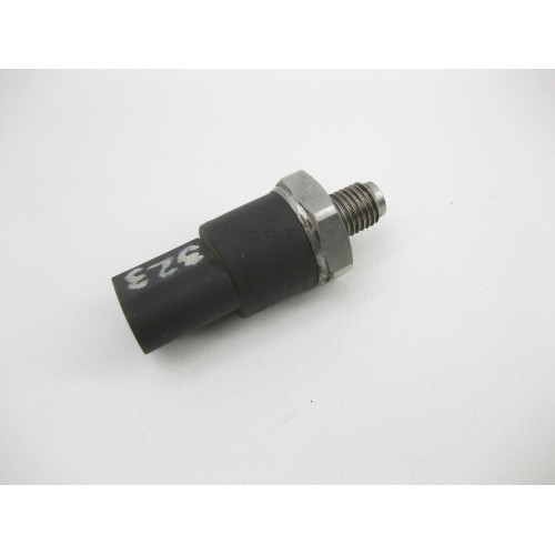 Mercedes-Benz A0041531528 Датчик давления в топливной рампе OM628 OM611 OM612
