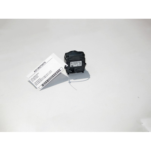 Mercedes-Benz A2138270070 Часы аналоговые E-Class W213