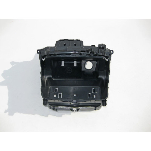 Mercedes-Benz A2136806600 Вещевое отделение в подлокотнике E-Class W213