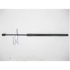 A1669802364 Упор капота правый ML GLE W166 C292 GL GLS X166 ML/GLE W166 GLE Coupe C292 GL/GLS X166