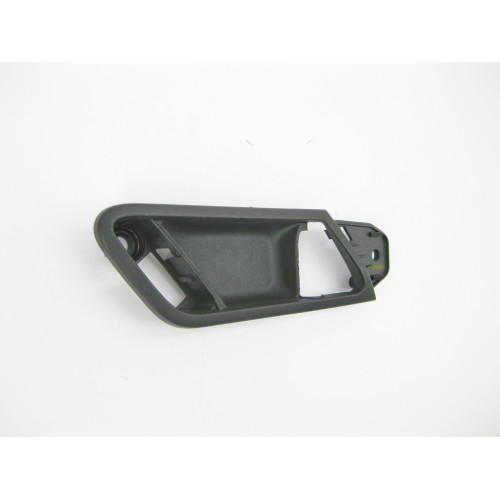 Mercedes-Benz A2517660264 9051 Накладка передней правой внутренней ручки двери черная R-class W251 R-class short W251 R-class long V251