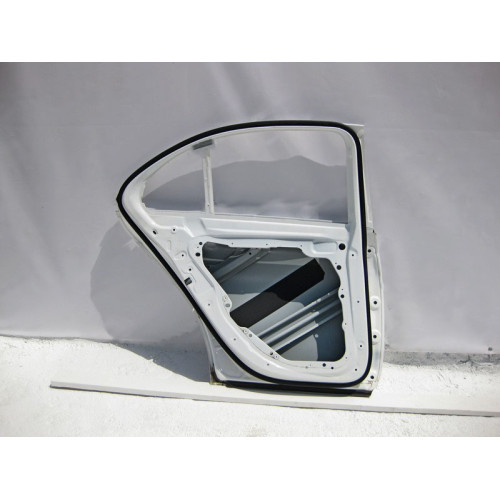 Mercedes-Benz A2137300105 Дверь задняя левая E-Class W213