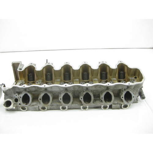 Mercedes-Benz A1370102720 R1370160801 Правая головка блока цилиндров с клапанами для двигателя M137