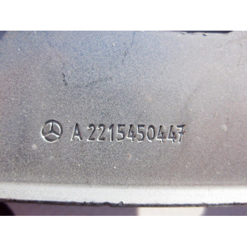 Mercedes-Benz A2215450447 Кронштейн блоков управления в багажнике справа S-Class W221