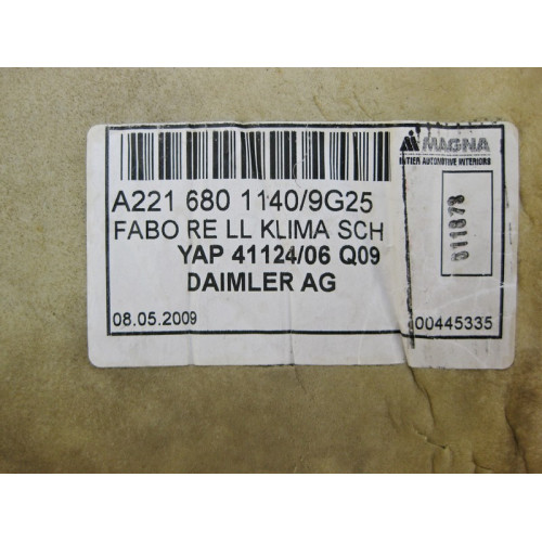 Mercedes-Benz A2216801140 9G25 Ковёр салона чёрный передний правый S-Class W221
