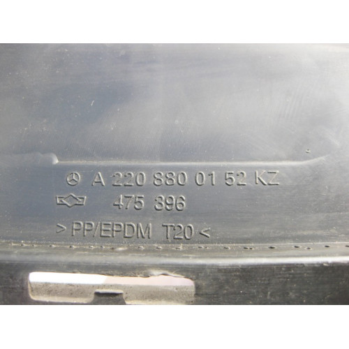 Mercedes-Benz A2208800152 Центральный кронштейн заднего бампера S-Class W220