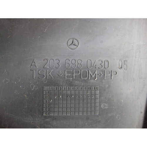 Mercedes-Benz A2036980430 Подкрылок задний правый C-Class W203